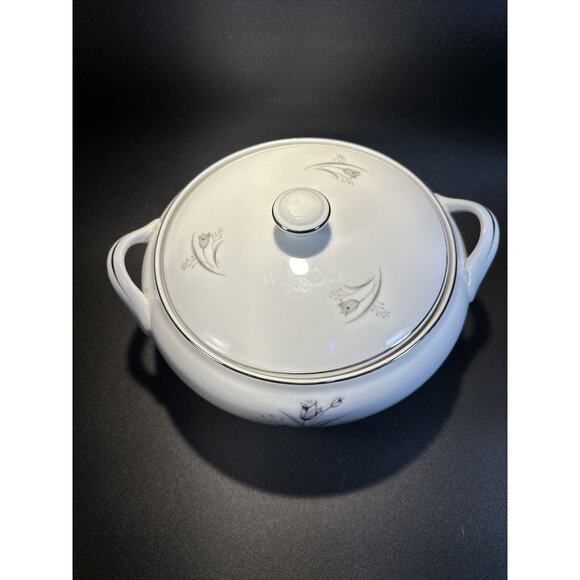 Creative Royal Elegance Fine China Silver Trim Soup Tureen Serving Bowl with Lid - Picture 2 of 7